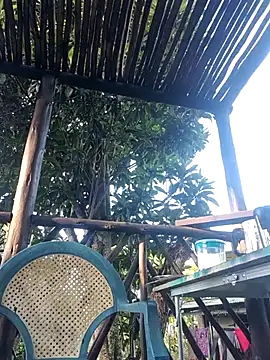 Snapshot of TryingWind chatting on April 11, 5:01 am TryingWind online show from April 11, 5:01 am