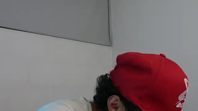 trieone online show from March 3, 8:27 am