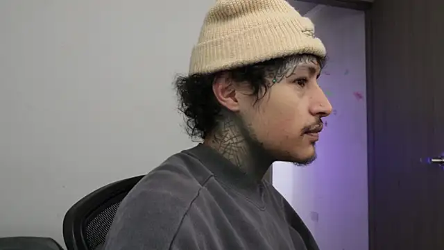 trieone online show from January 10, 2:30 pm