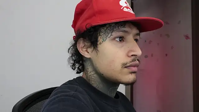 trieone online show from February 2, 12:37 pm