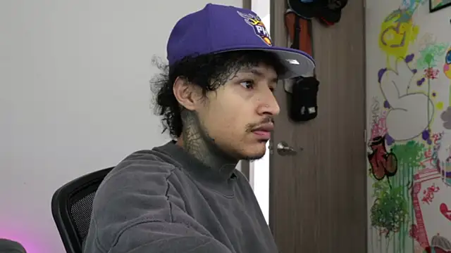 trieone online show from February 7, 2:32 pm