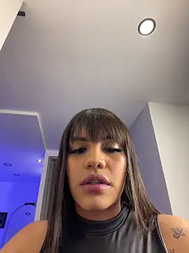 Snapshot of Victoria14_ chatting on October 28, 12:47 am Victoria14 online show from October 28, 12:47 am