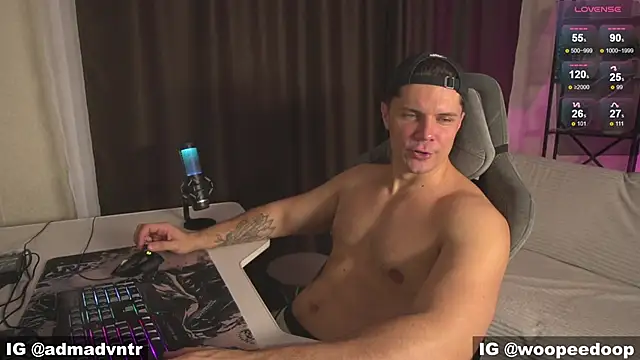 Snapshot of Rus_adventure7 chatting on November 7, 8:58 am Rus adventure7 online show from November 7, 8:58 am