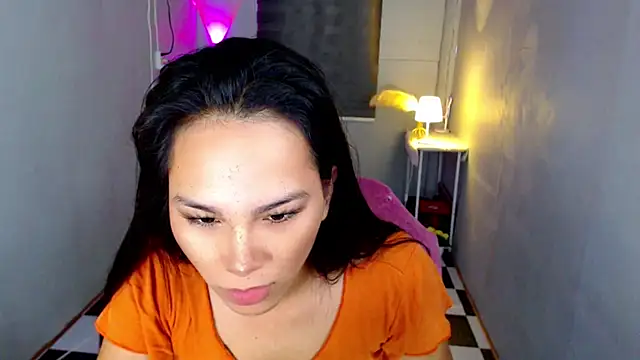 urnaughtydolly69 online show from June 16, 10:23 pm