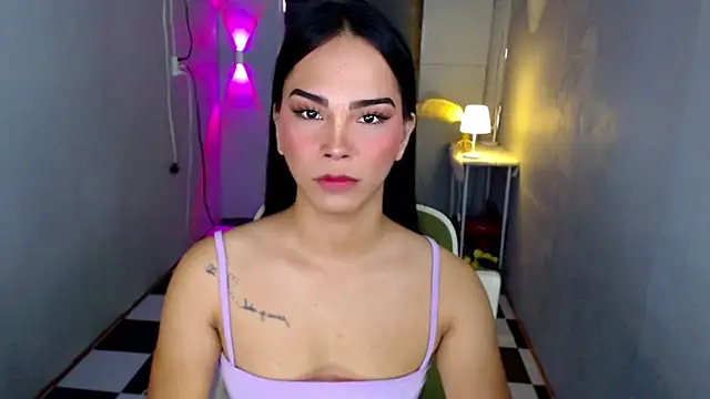 urnaughtydolly69 online show from June 17, 11:16 pm