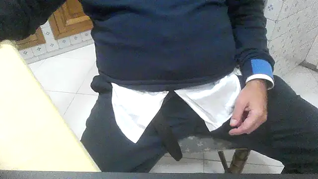 polloiw online show from October 5, 3:21 pm