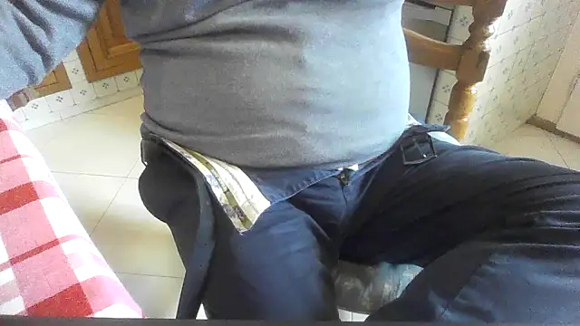 polloiw online show from October 14, 11:55 am