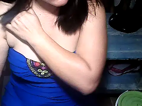 Snapshot of lovely4all101 chatting on February 18, 10:58 pm lovely4all101 online show from February 18, 10:58 pm