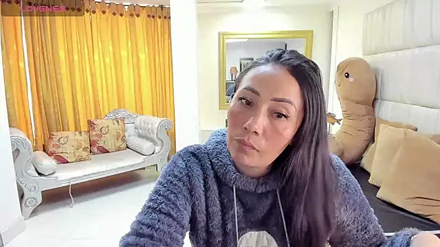 gaby trent online show from February 28, 3:37 pm