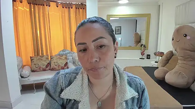 gaby trent online show from September 16, 1:56 pm