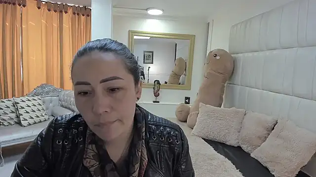 gaby trent online show from December 16, 2:55 pm