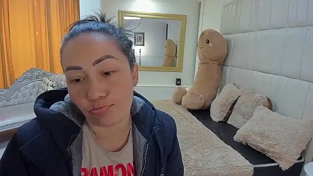 gaby trent online show from February 4, 2:01 pm