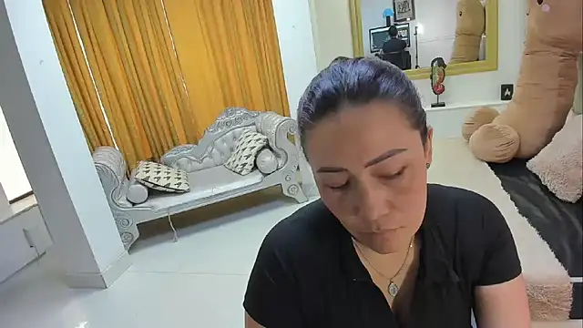 gaby trent online show from April 30, 5:19 pm
