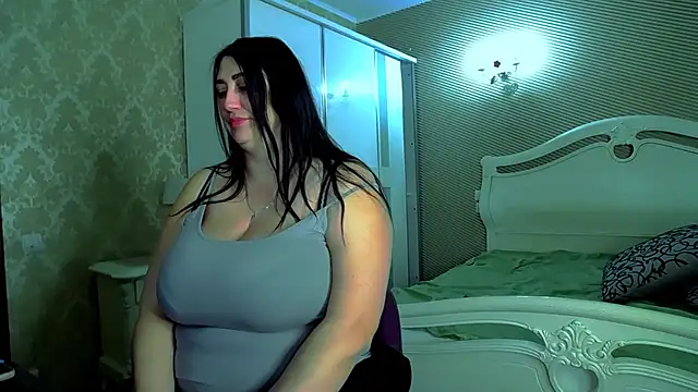 Evelyn Shy online show from March 18, 7:19 am