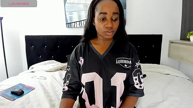 cristaaalclocks1 online show from July 11, 2:20 pm
