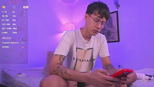 LeaneSeb online show from October 4, 3:59 am