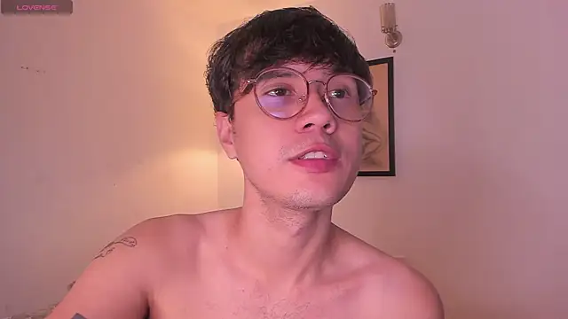 LeaneSeb online show from November 14, 9:41 am