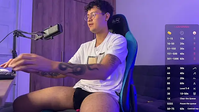 LeaneSeb online show from April 26, 2:37 pm