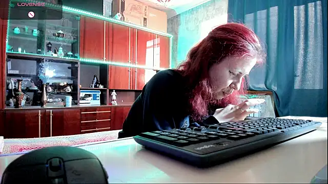 pa1e pr1ncess online show from March 8, 2:19 pm