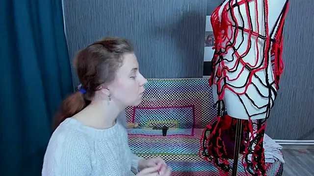 pa1e pr1ncess online show from November 26, 7:42 am