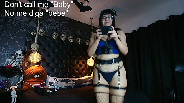 Snapshot of AlexHoe_ chatting on June 12, 6:51 pm AlexHoe online show from June 12, 6:51 pm