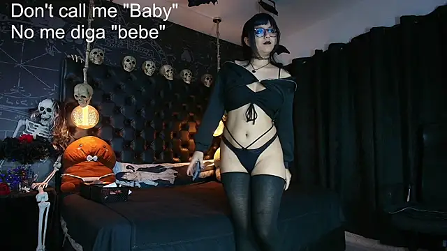 Snapshot of AlexHoe_ chatting on June 15, 6:54 pm AlexHoe online show from June 15, 6:54 pm