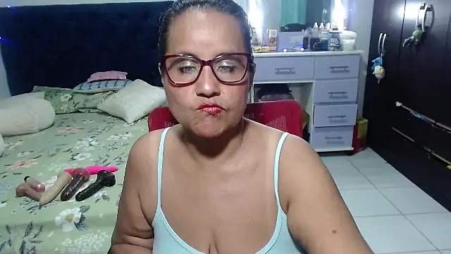 pervert mommy  online show from February 22, 11:53 am