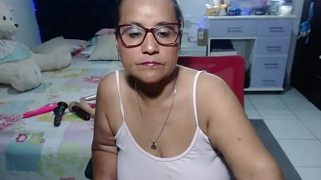 pervert mommy  online show from April 25, 9:56 am