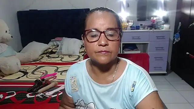 pervert mommy  online show from April 28, 9:47 am