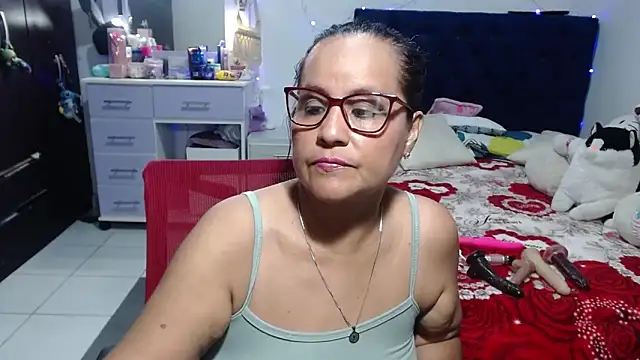 pervert mommy  online show from May 26, 10:33 am