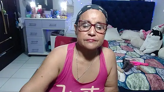 pervert mommy  online show from June 3, 2:33 pm