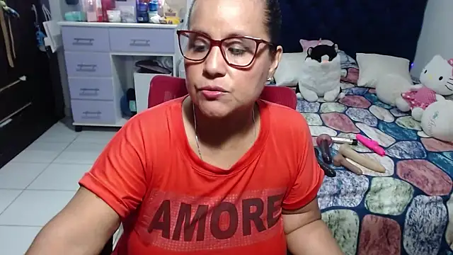 pervert mommy  online show from June 6, 10:42 am