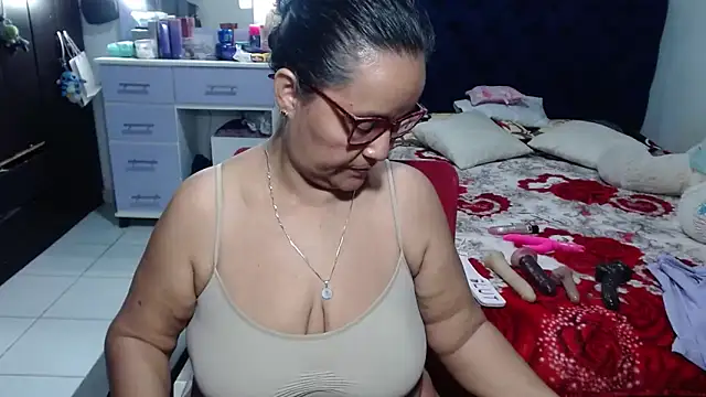 pervert mommy  online show from June 13, 10:57 am