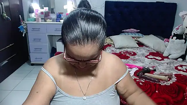 pervert mommy  online show from June 16, 9:34 am