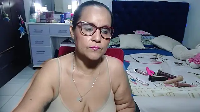 pervert mommy  online show from June 18, 9:25 am