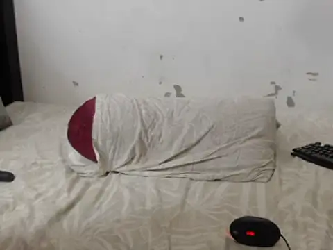 Snapshot of XHotJuicyBootyXX chatting on January 11, 6:45 am XHotJuicyBootyXX online show from January 11, 6:45 am