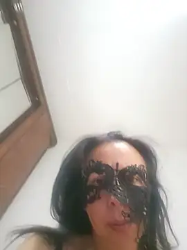 Snapshot of LAURAFOCOSA chatting on June 14, 4:09 pm LAURAFOCOSA online show from June 14, 4:09 pm