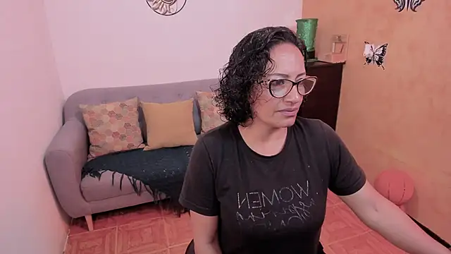 scarlet wet online show from December 2, 5:41 pm