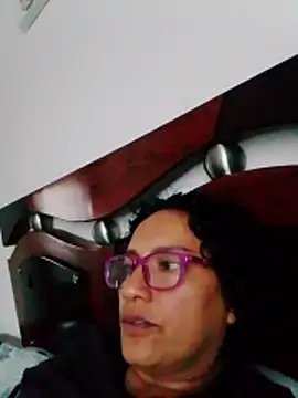 scarlet wet online show from March 3, 10:59 pm