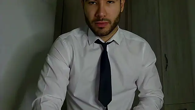 Justynn1 online show from November 17, 11:10 pm