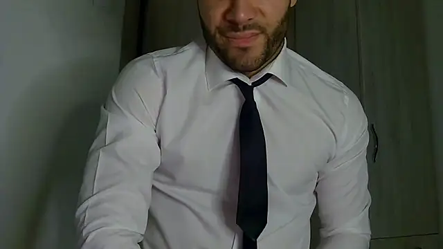 Justynn1 online show from December 5, 6:44 am