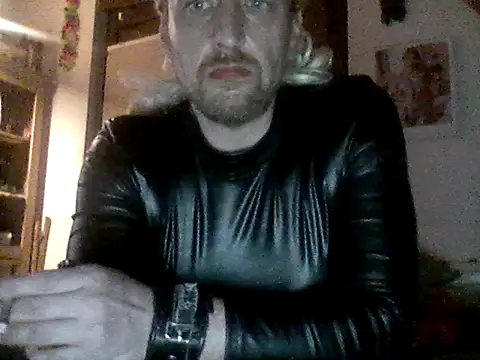 Snapshot of Genius1606 chatting on September 9, 12:21 am Genius1606 online show from September 9, 12:21 am