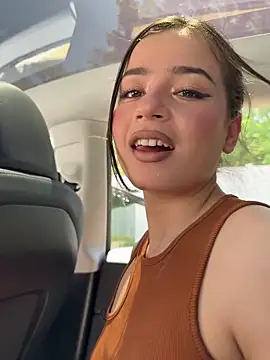 Snapshot of SophiaXJohn chatting on May 26, 4:36 pm SophiaXJohn online show from May 26, 4:36 pm