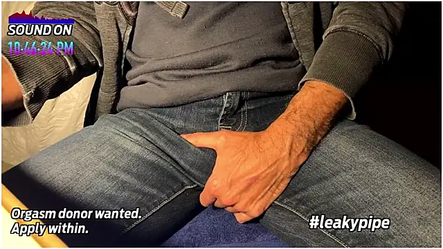 iva handfull online show from March 5, 3:46 am