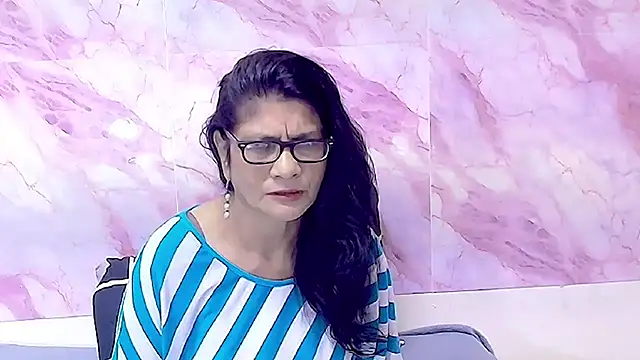 IndianAllure online show from October 17, 6:05 am