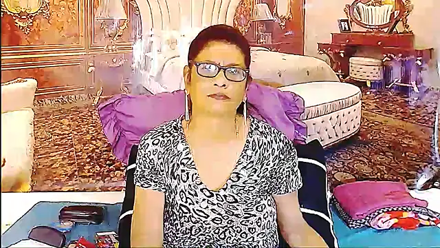 IndianAllure online show from April 23, 6:25 am
