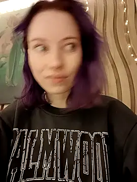 Snapshot of Frost_foxy chatting on January 12, 6:39 am Frost foxy online show from January 12, 6:39 am