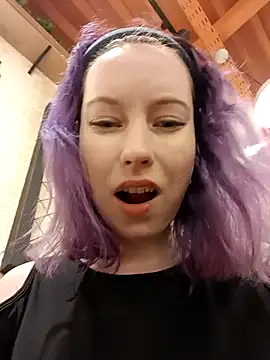 Snapshot of Frost_foxy chatting on February 9, 5:19 am Frost foxy online show from February 9, 5:19 am