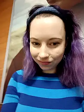 Snapshot of Frost_foxy chatting on February 22, 5:34 am Frost foxy online show from February 22, 5:34 am