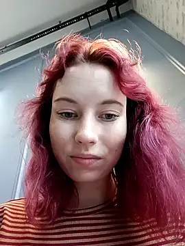 Snapshot of Frost_foxy chatting on February 27, 6:40 am Frost foxy online show from February 27, 6:40 am